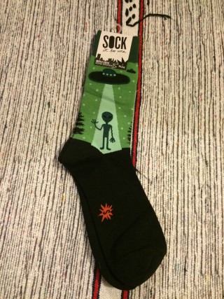 Loot Crate Level Up Socks And Wearable January 2016 I Believe Alien Socks